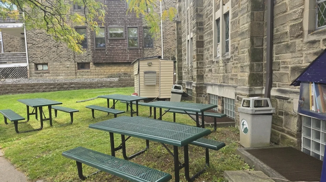 Reference view of Courtyard